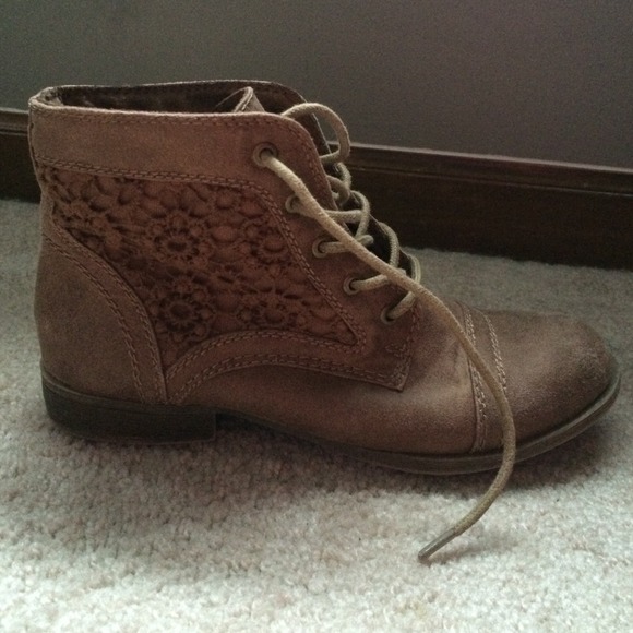 Tan & Lace Short Combat Boots