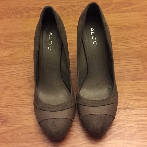 Beige Aldo heels