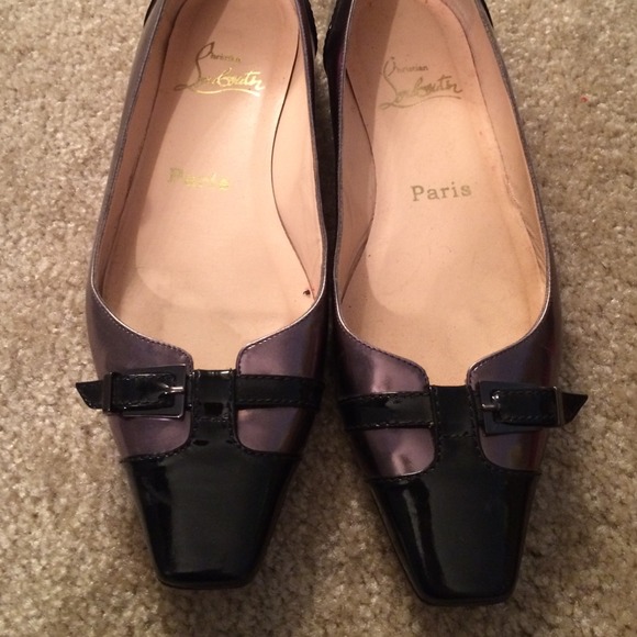 Gorgeous black with silver detail flats