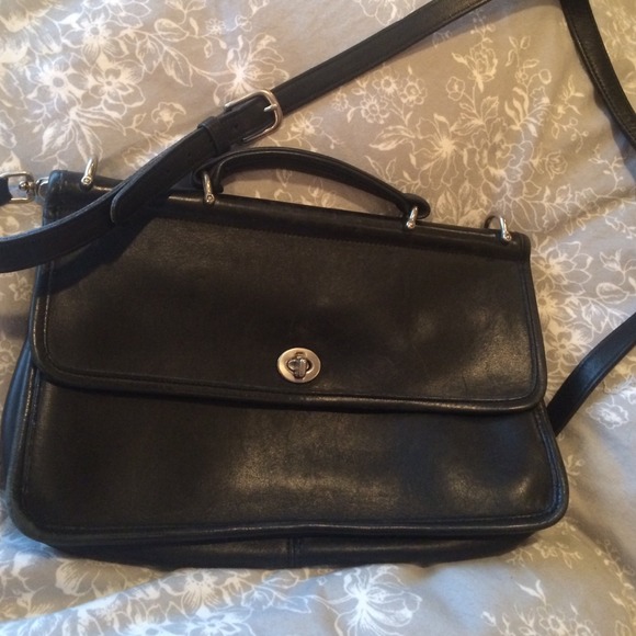 Vintage Coach Cross Body Messenger Bag