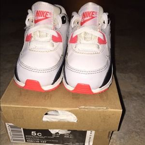 Air Max 90 (toddler) size 5c