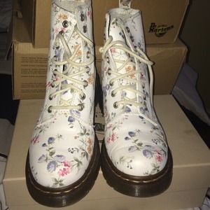 Floral Print Dr Martens