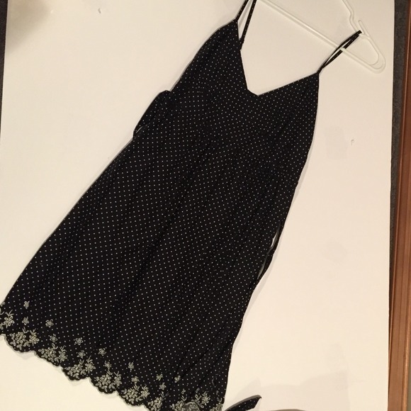 Guess B&W polka dot spaghetti strap dress L