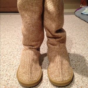 Sand crochet boots
