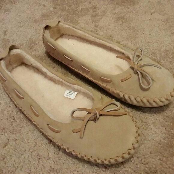 LL Bean Moccasin Slippers NWOT Size 8