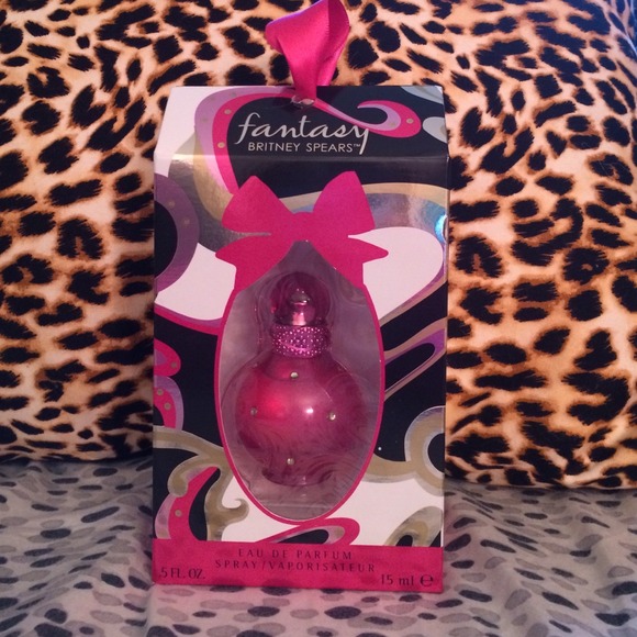 🔶SALE🔶Fantasy Britney Spears Perfume!