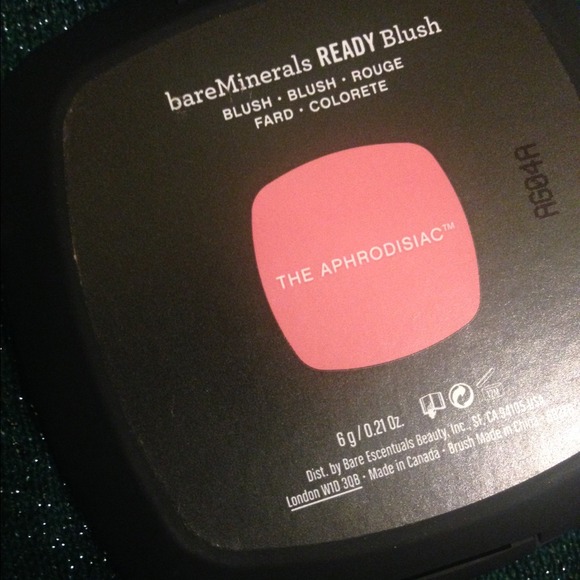 NWT BareMinerals in The Aphrodisiac. Sold - Picture 3 of 3