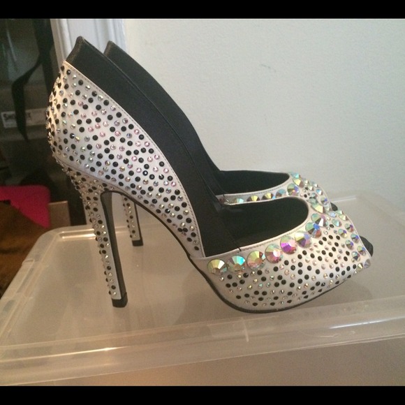 Brand new Karen millen shoes