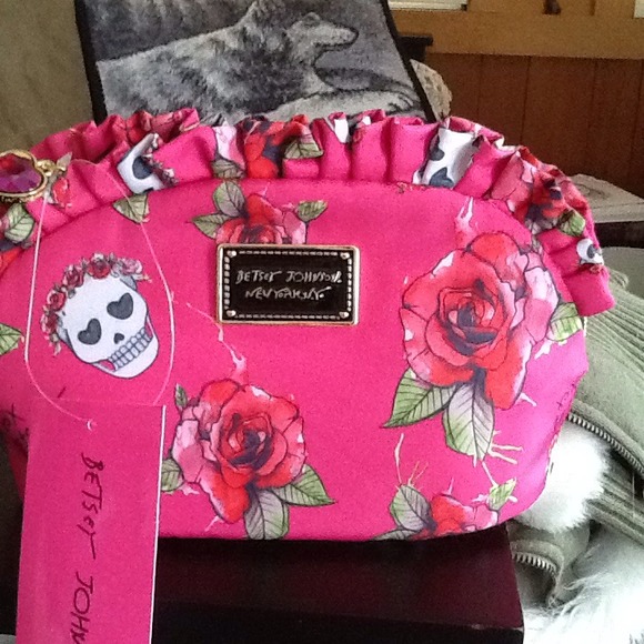 Betsey Johnson Accessories - Betsey Johnson cosmetic bag