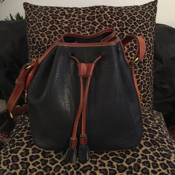 Vintage Dooney & Bourke Bucket Drawstring Handbag