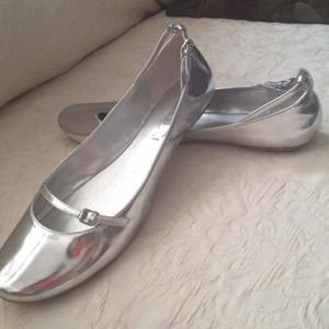 NINE WEST Silver Flats