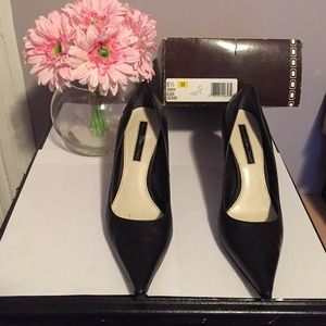 Bandolino black pumps