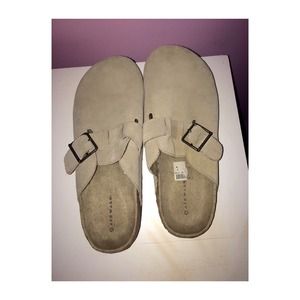 Light brown suede clogs