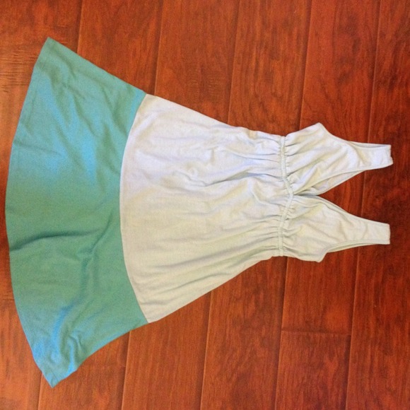 Color block mint green beach dress - Picture 4 of 4