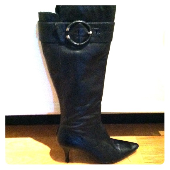 Black boots