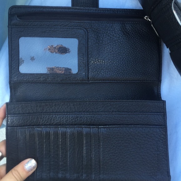 Black Michael kors set! - Picture 3 of 4