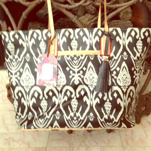 Stella & Dot Handbags - Stella & Dot new La Totale tote