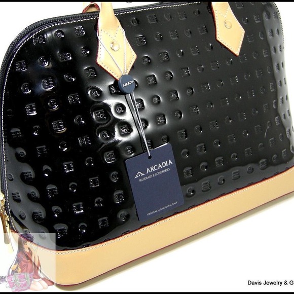 🚫Sold🚫 NWT Arcadia Satchel!! Gorgeous Bag!! - Picture 1 of 2