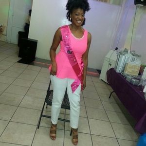 Pink n pearl sequins top( material is stretchy)