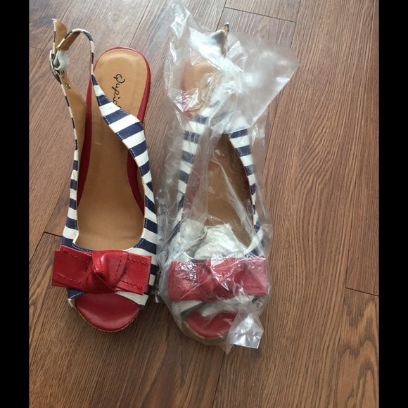 Peep toe wedges