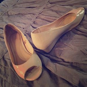 Patent Faux Leather Nude Peep-toe Mini Wedges