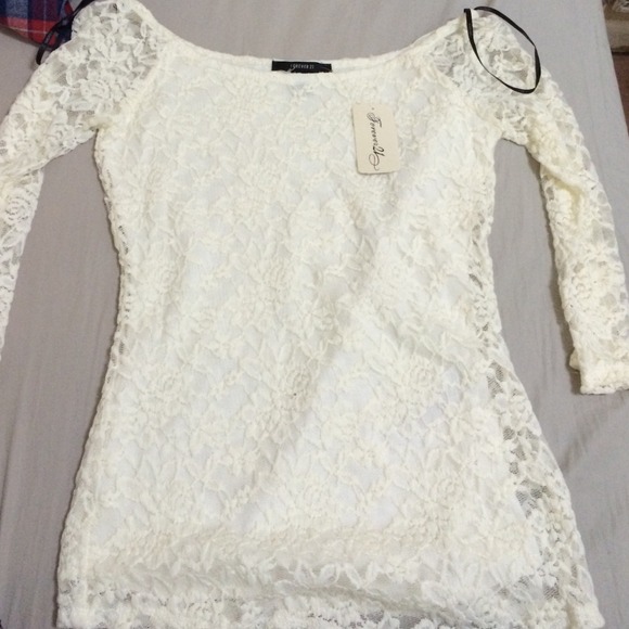 BNWT Forever 21 white lace top mid sleeve sz S