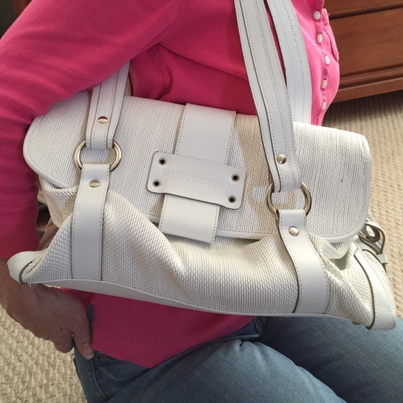 Authentic Burberry leather shoulder bag