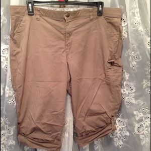 Tan khaki Capri cropped jeans