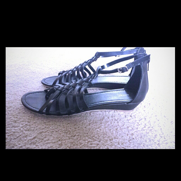Apt. 9 sandal