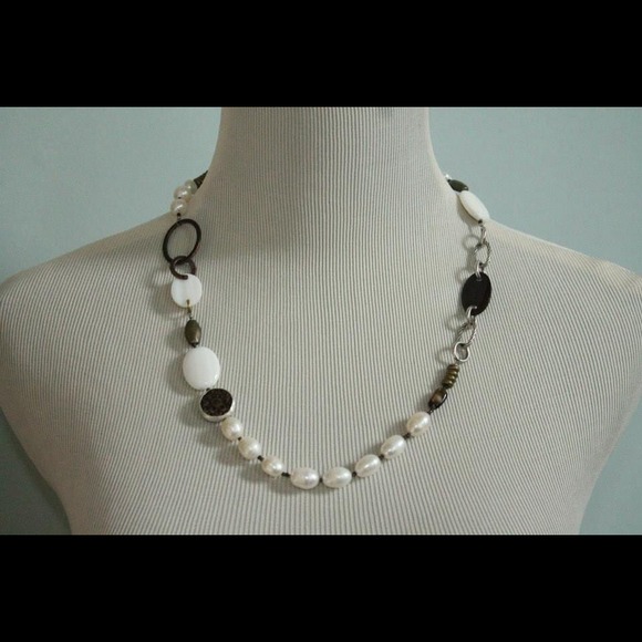 Bundled necklace and bracelet