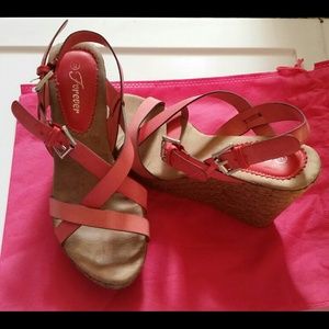 Pink sandal wedges
