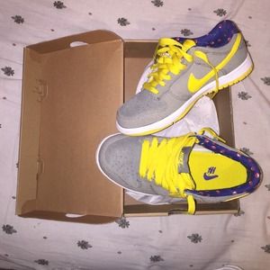 Women's Nike Dunk Low U.S Size 5.5
