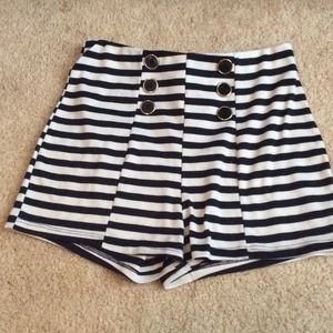 High-Waisted Nautical themed Shorts