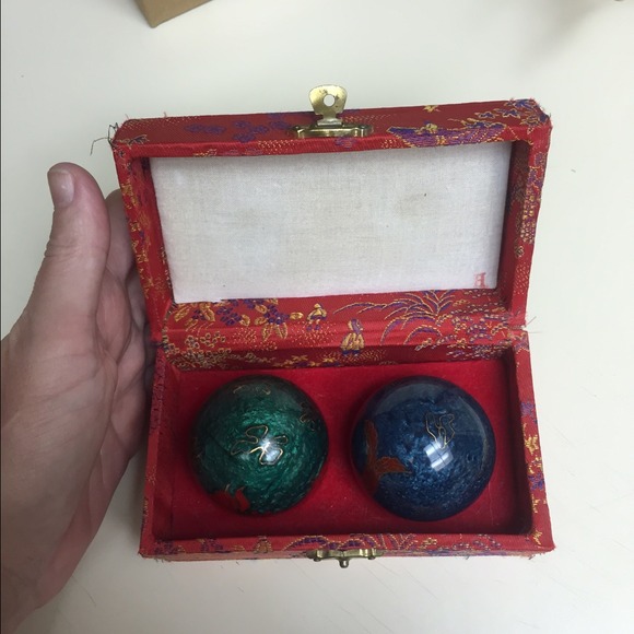 Chinese meditation balls