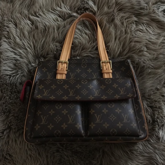 Price Drop! Authentic Louis Vuitton Multipli Cite - Picture 2 of 3
