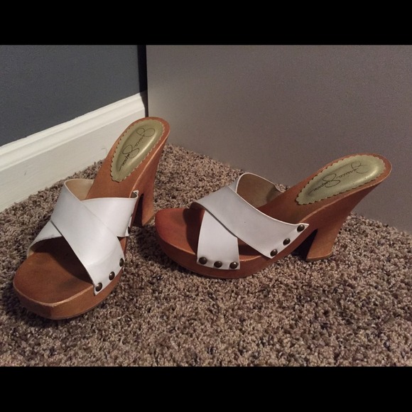Jessica Simpson size 9
