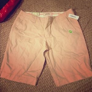 Old navy khaki Bermuda shorts