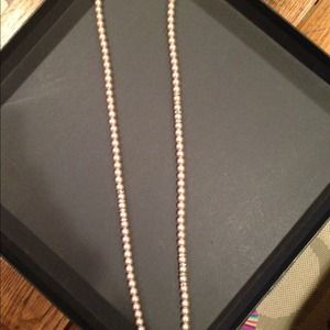 ✨✨SOLD✨✨Banana republic beige pearl necklace