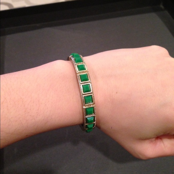 ✨✨SOLD✨✨Lia Sophia bracelet