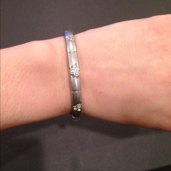 ✨✨SOLD✨✨Lia Sophia bracelet
