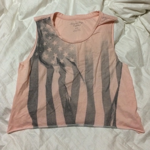 American Eagle crop top