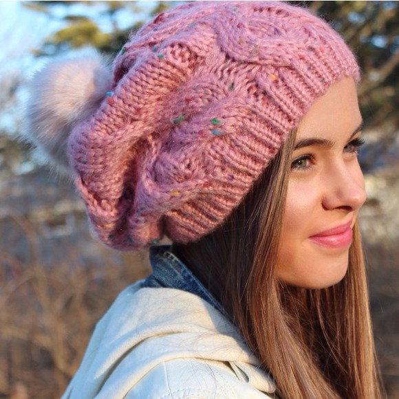 🍭Cotton Candy POMPOM Beanie!