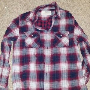 Men's plaid button up