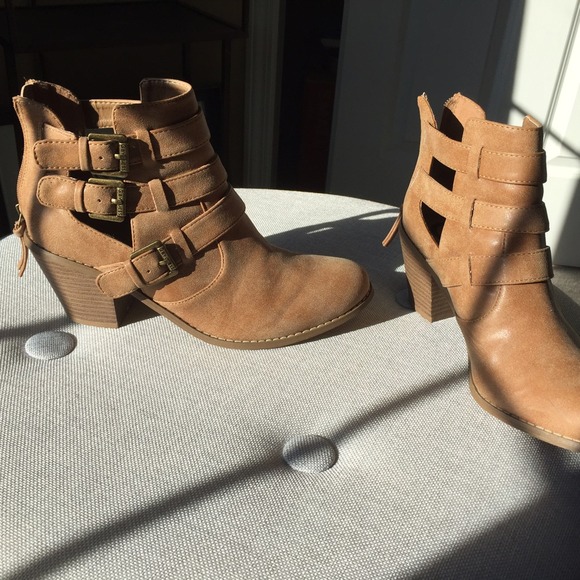Guess ankle boots