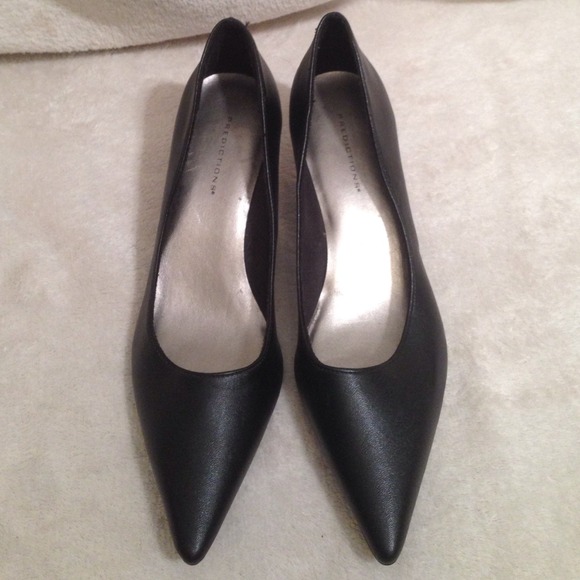 1 Inch Black High Heels - Picture 2 of 3