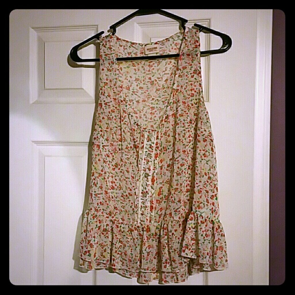 Hippie style sheer over shirt.