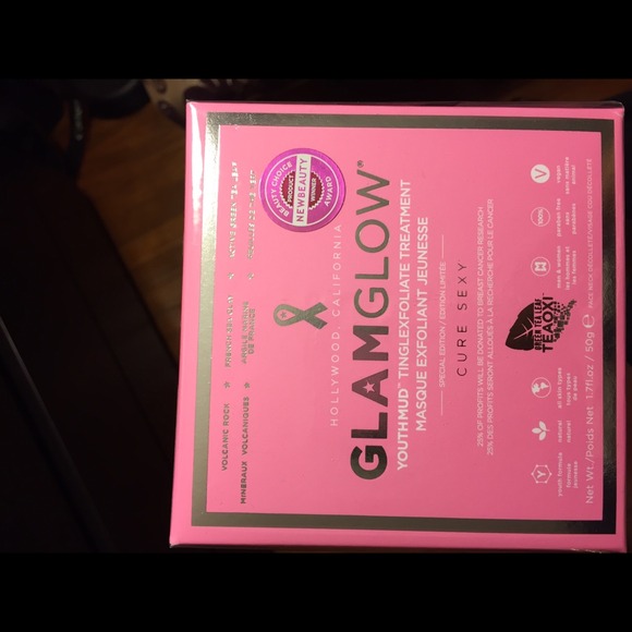 Glam glow mask