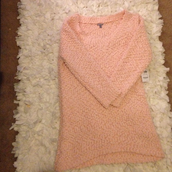 Pink polyester comfy sweater! - Picture 1 of 2
