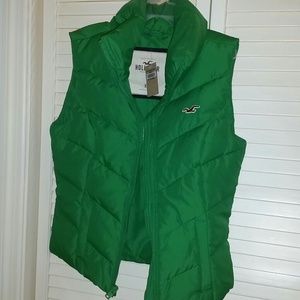 Authentic Hollister Puff Vest!