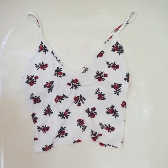 Brandy Melville bundle !!